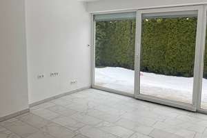 Wohntraum in Augsburg-Bärenkeller Ein- oder Zweifamilienhaus mit Pool – Die vollständige Adresse der Immobilie erhältst du vom Anbieter., 86156 Bärenkeller, Augsburg – Vorschaubild 4