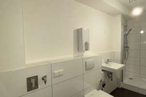 Frisch Renoviert mit komplett neuem Badezimmer - Großzügiges Single- Apartment in Köln-Zollstock – Gottesweg 40, 50969 Zollstock, Köln – Vorschaubild 8
