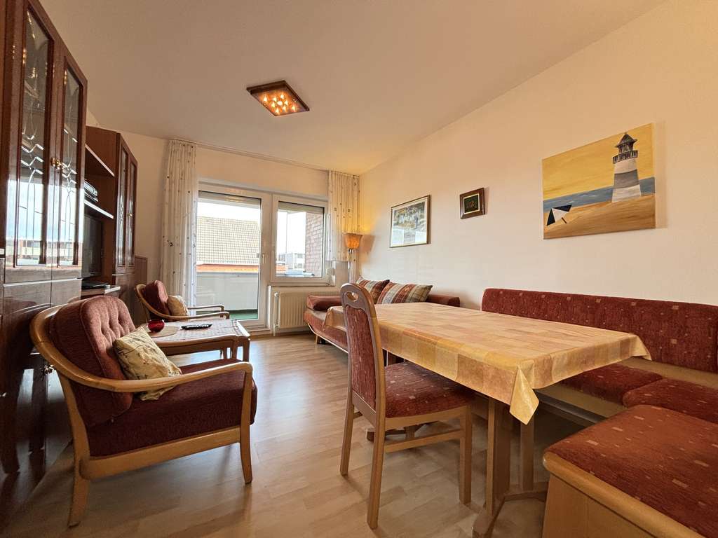 Immobilie in Dornum - Tolle, helle Oberwohnung mit großem Balkon und Weitblick - Bild 1