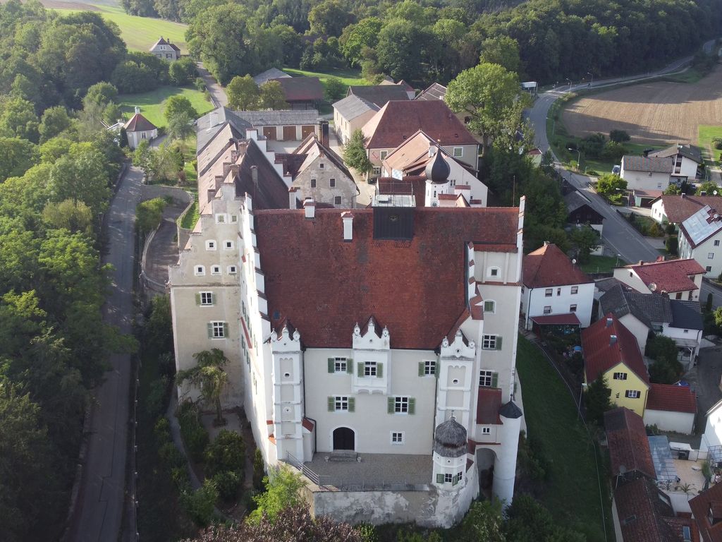 Herrschaftliche 5 ZKB im Baumeisterhaus Schloss Sandersdorf