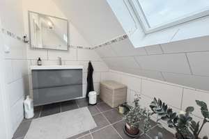 Modernisiertes Einfamilienhaus inklusive rentablen Einliegerwohnung  – Grenzweg 2, 22113 Oststeinbek – Vorschaubild 4