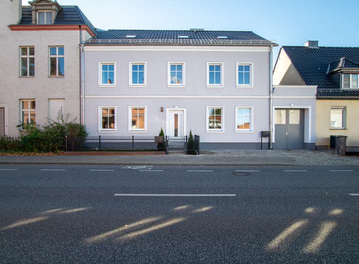 Real Estate Title Image Background