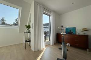 Eleganz trifft Aussicht: Hochwertige Dachgeschosswohnung in Stuttgart-Botnang – Die vollständige Adresse der Immobilie erhältst du vom Anbieter., 70195 Botnang-Ost, Stuttgart – Vorschaubild 5