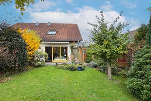 Wohnen mit Charme- 
gepflegte Doppelhaushälfte mit traumhaftem Garten – Die vollständige Adresse der Immobilie erhältst du vom Anbieter., 53819 Neunkirchen-Seelscheid – Vorschaubild 4