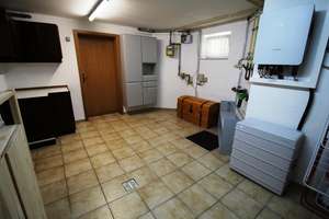 Attraktives Einfamilienhaus mit Wärmepumpen, PV-Anlage mit Speicher und traumhaften Garten – Die vollständige Adresse der Immobilie erhältst du vom Anbieter., 34376 Immenhausen – Vorschaubild 40