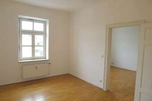Schöne, helle 3-Zimmer-Altbauwohnung mit Wohnküche und Balkon am Pasinger Stadtpark! – Engelbertstraße 2, 81241 Pasing, München – Vorschaubild 23