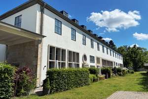 BEZUGSFREI! "The Metropolitan Gardens" - Wohnen im Park: Stilvolle Maisonette mit Dachterrasse – Saargemünder Straße  31, 14195 Dahlem, Berlin – Vorschaubild 2