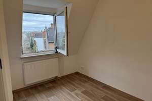Modernisierte DG-Wohnung, 2-Zimmer-Küche, Bad in Mannheim-Luzenberg – Sandhoferstraße 28, 68305 Waldhof, Mannheim – Vorschaubild 9