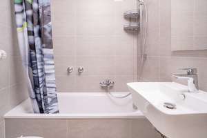 Property thumbnail 12