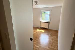 Schicker Bungalow in bester Lage von Stuttgart-Riedenberg – Die vollständige Adresse der Immobilie erhältst du vom Anbieter., 70619 Riedenberg, Stuttgart – Vorschaubild 15