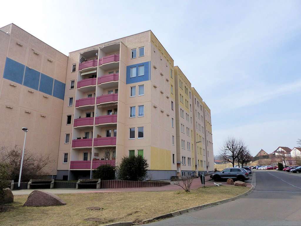Immobilie in Meißen - Langjährig vermietete Dreiraumwohnung mit Balkon in Meißen rechts - Bild 2