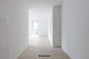 Reihenendhaus mit Dachterrasse und Garage