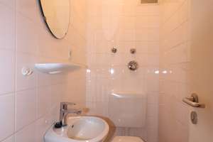 Helle 2,5-Zi-Wohnung Isarhochufer Thalkirchen mit Balkon und EBK – Wolfratshauser Straße 28, 81379 Thalkirchen, München – Vorschaubild 6