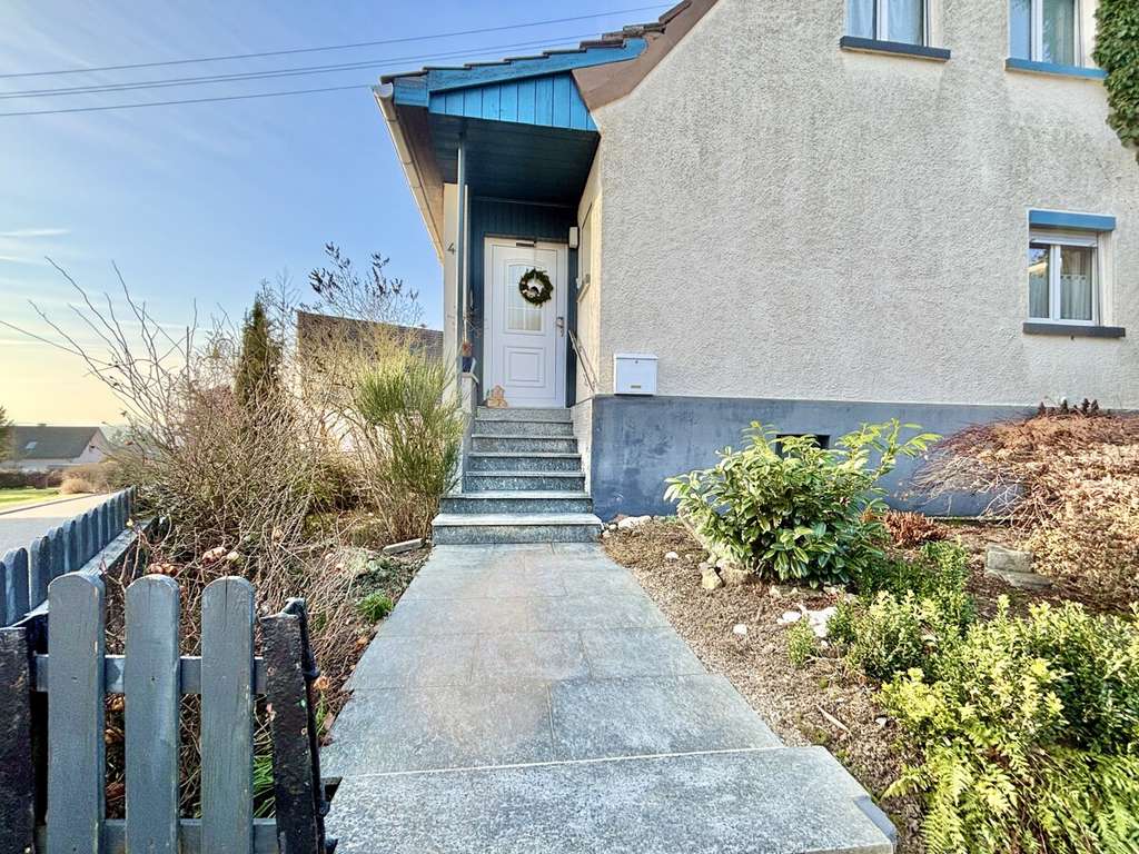 Immobilie in Birken-Honigsessen - **gemütliches Einfamilienhaus mit verwunschenem Garten in Birken-Honigsessen** - Bild 4