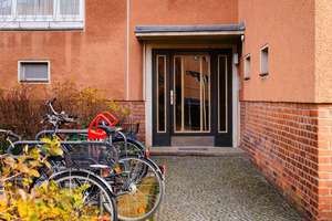 Lichtdurchflutete, großzügige und bezugsfreie Wohnung mit großem Balkon, Friedenau. – Eisackstraße 29, 10827 Schöneberg, Berlin – Vorschaubild 6