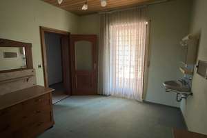 Großzügiger Bungalow mit Traumgrundstück, Dreifachgarage in Markt Eichendorf - provisionsfrei – Die vollständige Adresse der Immobilie erhältst du vom Anbieter., 94428 Eichendorf – Vorschaubild 21