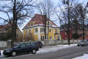 Bürovilla in exponierter Lage, direkt am Nymphenburger Kanal 