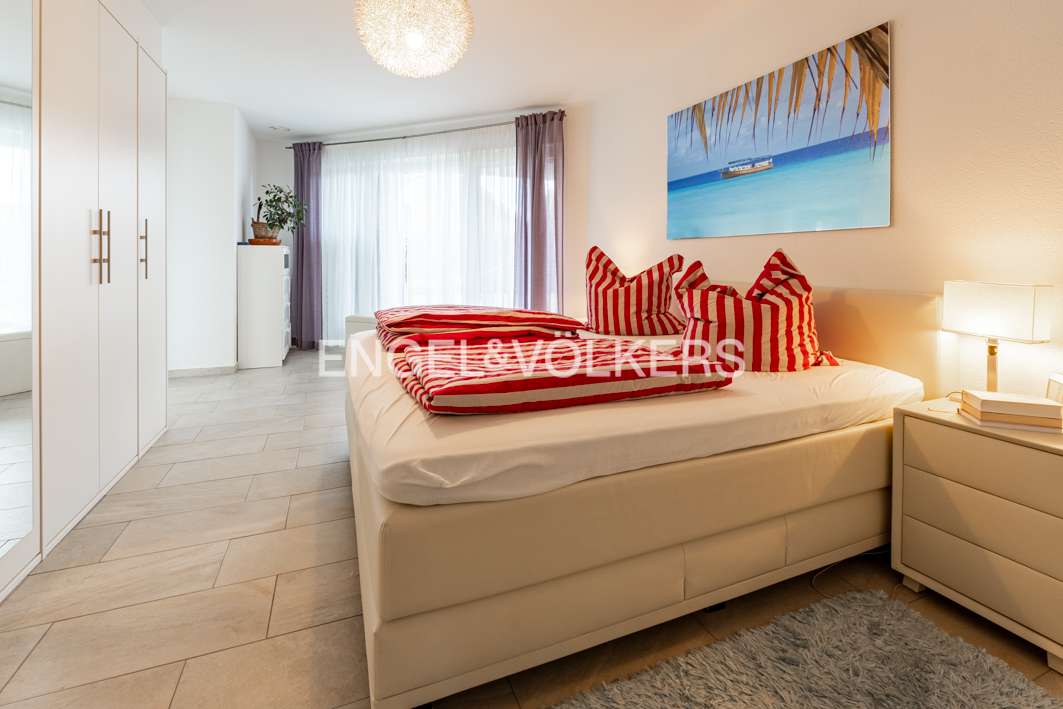 Immobilie in Esterwegen - Familientraum auf zwei Ebenen – Großzügiger Bungalow mit Dachausbau und Garten - Bild 2