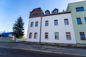 Gepflegtes 3-Familienhaus mit Gartenidylle, Ausbaureserve und solider Substanz – Die vollständige Adresse der Immobilie erhältst du vom Anbieter., 9131 Ebersdorf, Chemnitz – Vorschaubild 1