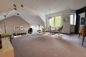 Wunderschöne 3-Zimmer Wohnung mit stylischen Möbel in Obergiesing – 2 Garagenplätze - Balkon