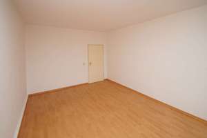 Preisattraktiv & vermietet: 3-Zimmer-Erdgeschosswohnung mit Balkon in guter Lage von Leipzig – Die vollständige Adresse der Immobilie erhältst du vom Anbieter., 4317 Reudnitz-Thonberg, Leipzig – Vorschaubild 5