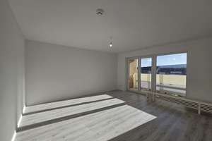 große 2-Zimmer-Wohnung mit Balkon in der Halbergstraße, Saarbrücken – Halbergstraße 9, 66121 St. Johann, Saarbrücken – Vorschaubild 1