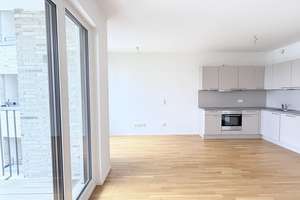Praktisch und modern: 3-Zi.-Wohnung mit Einbauküche, Balkon und zwei Bädern