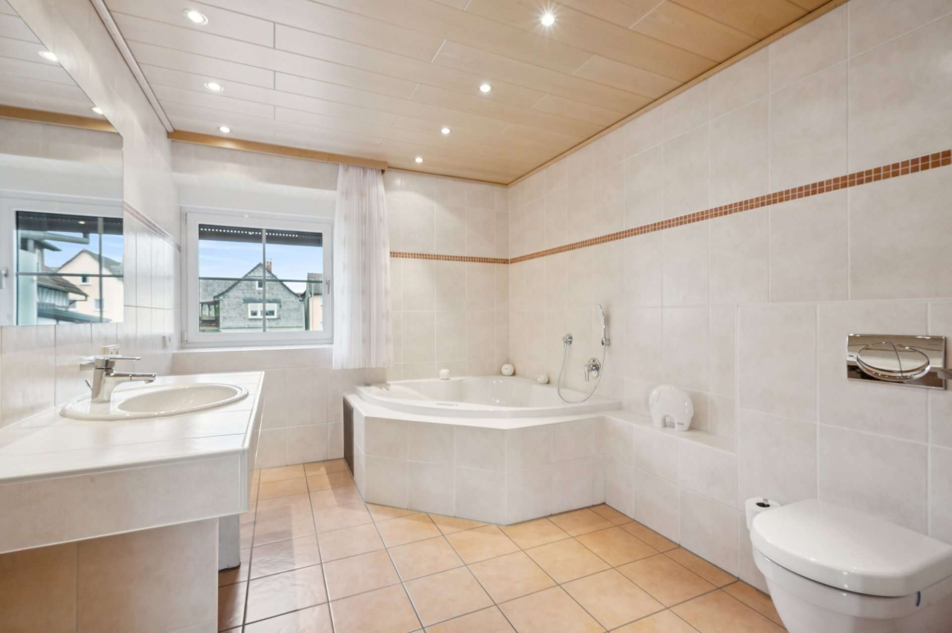 Immobilie in Nidda - Doppeltes Wohnglück - zwei Häuser auf einem Grundstück - Bild 7