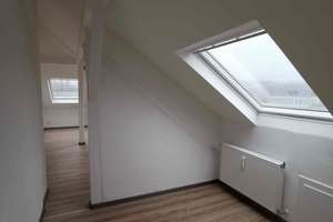 Helle Dachgeschosswohnung mit Dachloggia – Ziegelstraße 1-3, 42289 Heckinghausen, Wuppertal – Vorschaubild 12