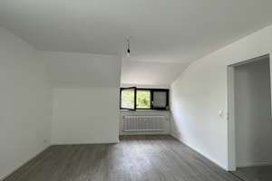 Wohnung 2023 Saniert.  Exklusive 2,5-Zimmer-DG – Hohentwielstraße 122A, 70199 Südheim, Stuttgart – Vorschaubild 13