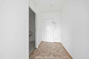 KLEIN ABER FEIN: Bezugsfreie 1-Zimmer Eigentumswohnung mit Balkon und Stellplatz in KA-Durlach – Die vollständige Adresse der Immobilie erhältst du vom Anbieter., 76227 Durlach, Karlsruhe – Vorschaubild 2