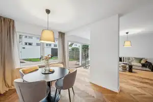 EINZIEHEN UND WOHLFÜHLEN - GROSSZÜGIGES REIHENMITTELHAUS MIT GARAGE – Bielefeld – Vorschaubild 6