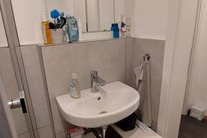 Stilvoll kernsaniert: Ruhige 1-Zi.-Wohnung Hochparterre Terrasse in Köln-Mülheim – Dünnwalder Strasse 19, 51063 Mülheim (Ortsteil), Köln – Vorschaubild 4