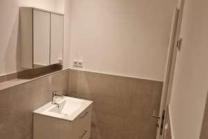 Frisch sanierte 2-Zimmer-Altbauwohnung mit großer Wohnküche in Flingern-Nord – Lichtstr. 1, 40235 Flingern Nord, Düsseldorf – Vorschaubild 5