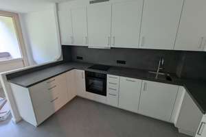 Frisch modernisierte 3-Zimmer-Wohnung in Forstenried mit neuer Einbauküche nahe der U3 – Die vollständige Adresse der Immobilie erhältst du vom Anbieter., 81476 Forstenried, München – Vorschaubild 8