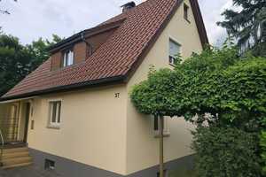 „Omas Häusle“ in begehrter Ortsrand Lage (Eisl. Nord) optimal für einen „Do-it-yourself Handwerker“  – Göppingen (Kreis) – Vorschaubild 1