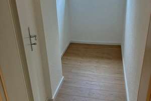 3,5 Zimmer Wohnung mit praktischer Aufteilung für Sie frisch renoviert im Grünen – Spichernstraße 63, 47137 Untermeiderich, Duisburg – Vorschaubild 4