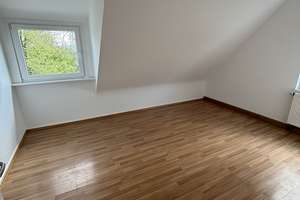   2-Zimmer-Dachgeschoss Wohnung in Wuppertal – Die vollständige Adresse der Immobilie erhältst du vom Anbieter., 42369 Ronsdorf, Wuppertal – Vorschaubild 1