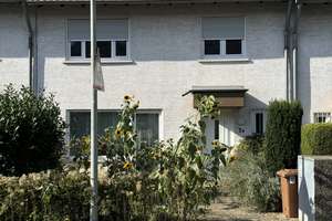 Reihenmittelhaus in bevorzugter Lage in Bad Kreuznach Süd provisionsfrei zu verkaufen – Kleiststraße 7d, 55543 Bad Kreuznach – Vorschaubild 1