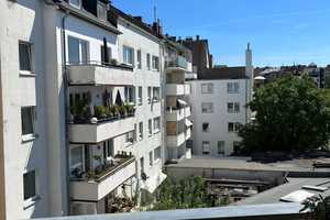 Im beliebten Zooviertel! Freiwerdende, komplett modern möblierte 2 Raum Wohnung  mit Balkon – Mülheimerstraße xx, 40239 Düsseldorf – Vorschaubild 1