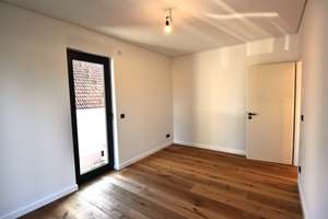 Erstbezug! Hochwertige A+ Energieeffizienz -  Neubau DHH mit Terrasse,  Garten, PV-Anlage, – Malchiner Str. 33b, 15366 Neuenhagen bei Berlin – Vorschaubild 16