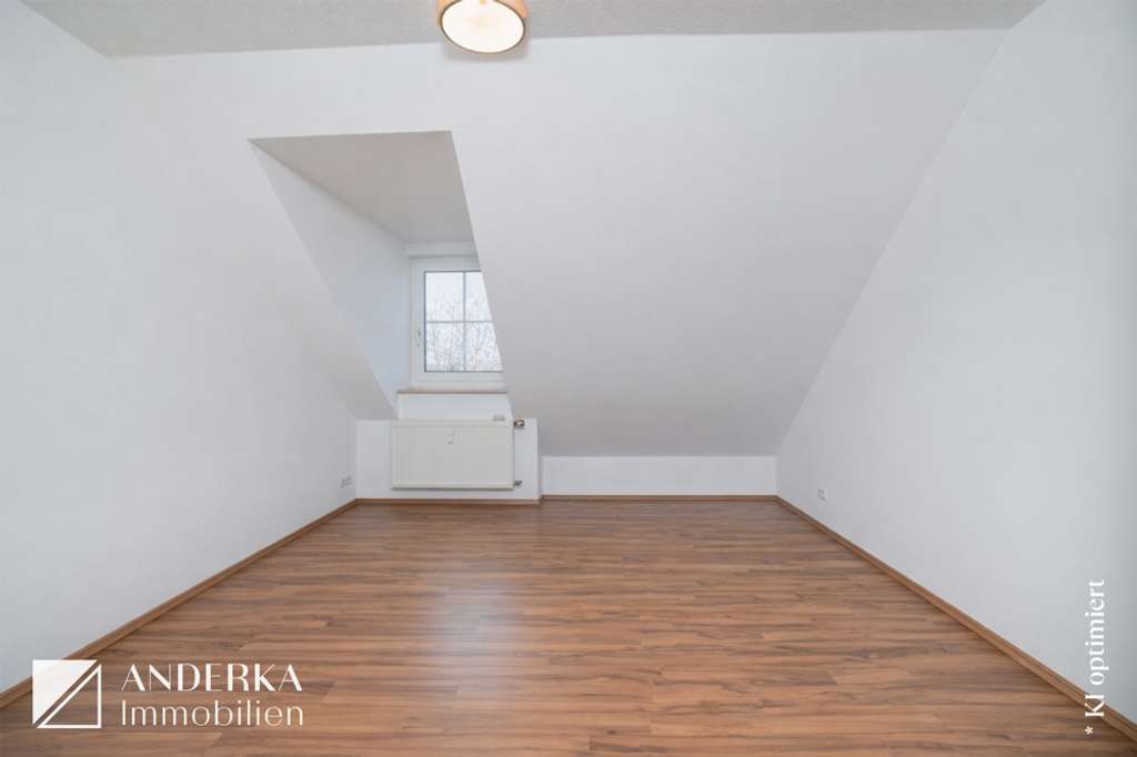 Immobilie in Jettingen-Scheppach - Wohnen mit Galerie-Charakter: 4-Zimmer-Maisonette mit Süd-Loggia! - Bild 3