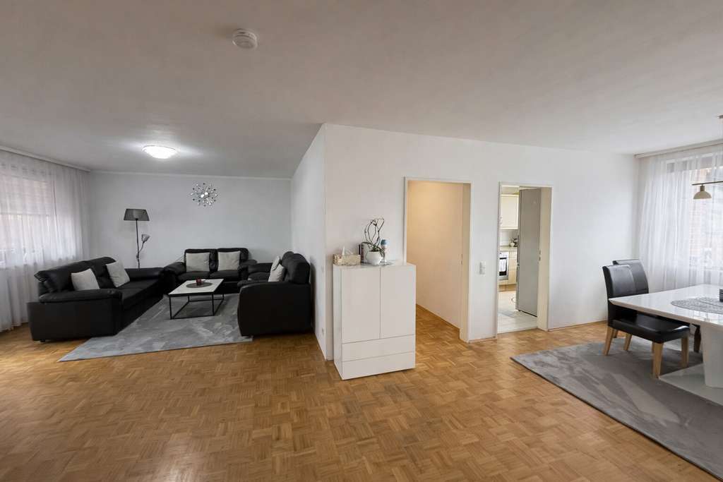 Immobilie in Ahrensburg - Großzügige vermietete Wohnung in gefragter Lage von Ahrensburg - Bild 1