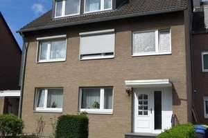 Zweifamilienhaus mit  ausgebautem Dachgeschoss - verkehrsgünstig u – Neuss (Rhein-Kreis) – Vorschaubild 1