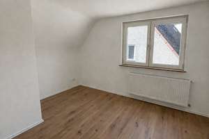Gepflegtes 4,5-Zimmer Einfamilienhaus in Wiesensteig – Die vollständige Adresse der Immobilie erhältst du vom Anbieter., 73349 Wiesensteig – Vorschaubild 4