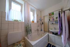 Wohnhaus mit kleinem Garten in beliebter Lage – Die vollständige Adresse der Immobilie erhältst du vom Anbieter., 42657 Burg/Höhscheid, Solingen – Vorschaubild 7