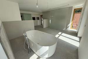 Exklusives Einfamilienhaus in Jöllenbeck - 7ZK2B  / 3.700m2 eingezä. Grundst. Teich Wellness-BAD – Beckendorfstraße 167, 33739 Dornberg, Bielefeld – Vorschaubild 21