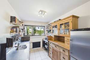 Ruhiger Familien-Wohntraum. Viel Platz zum Preis 1 ETW. Garten, TLB, 2 x Balkon, Garage, SP, Keller – Die vollständige Adresse der Immobilie erhältst du vom Anbieter., 73275 Ohmden – Vorschaubild 7