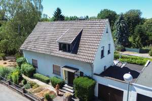 Bad Honnef! Einfamilienhaus in idyllischer Randlage - sanierungsbedürftig!
