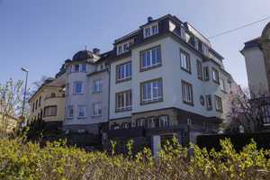 Exklusive Erdgeschoss-Büroeinheit mit eigener Terrasse